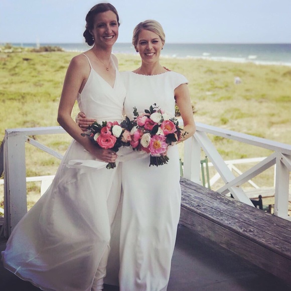 JOANNA AUGUST MANDY LONG+ DRESS - Picture 2 of 2